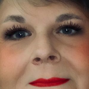 Meet your Posher, Pam